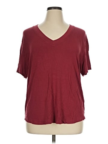 American Eagle Outfitters Short Sleeve T-Shirt (view 1)