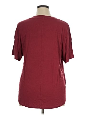 American Eagle Outfitters Short Sleeve T-Shirt (view 2)
