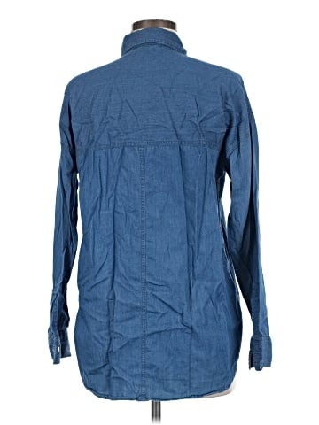 Old Navy Long Sleeve Button-Down Shirt (view 2)