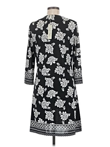 Charlie Paige Casual Dress (view 2)
