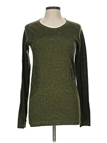 Lululemon Athletica Long Sleeve T-Shirt (view 1)