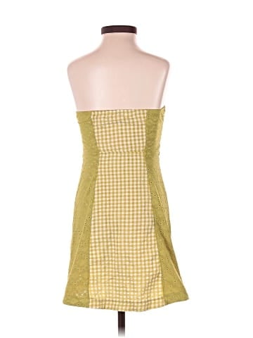 Urban Outfitters Casual Dress (view 2)