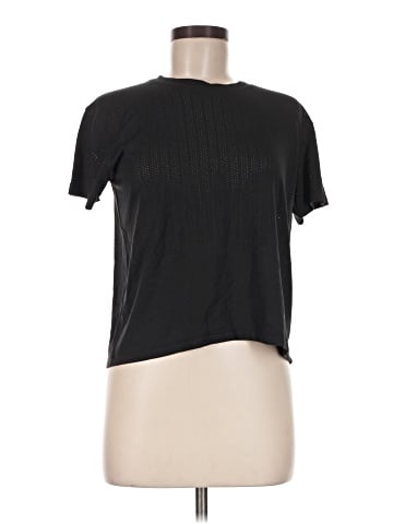 Lululemon Athletica Short Sleeve T-Shirt (view 1)