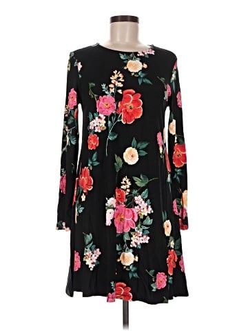 Old Navy Casual Dress (view 1)