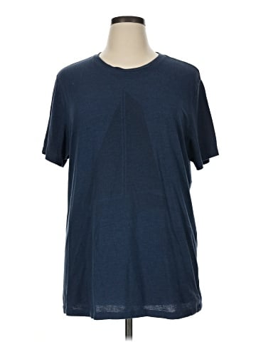 Old Navy Short Sleeve T-Shirt (view 1)