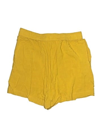 Twik Shorts (view 2)