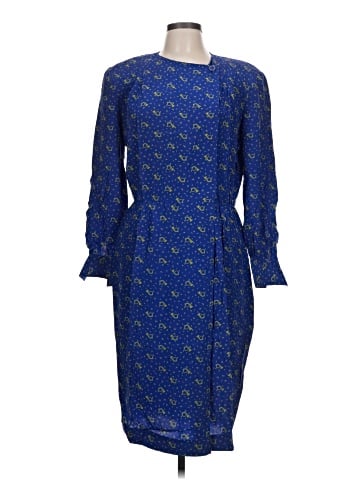 Liz Claiborne Casual Dress (view 1)