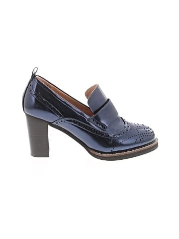YDN Heels (view 1)