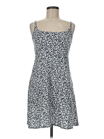 Old Navy Casual Dress (view 1)