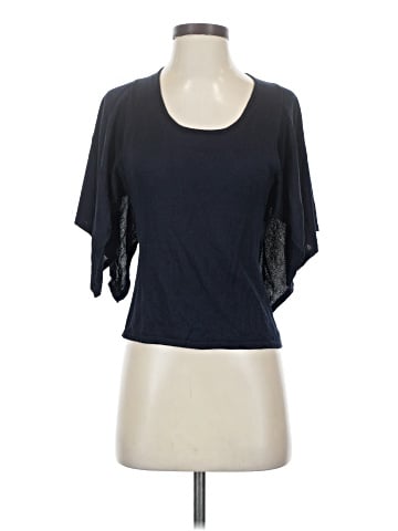 Lewit Short Sleeve Top (view 1)