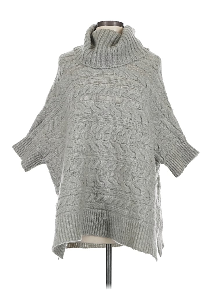 Pre-owned Romeo & Juliet Couture Poncho In Gray