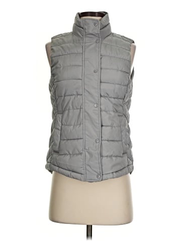 Gap Outlet Vest (view 1)