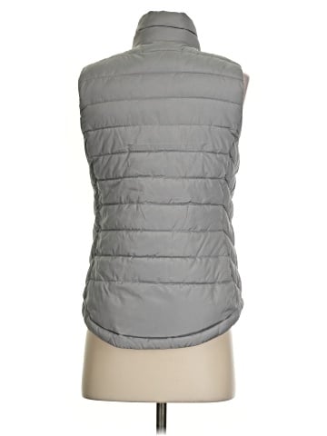 Gap Outlet Vest (view 2)