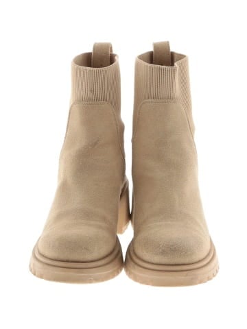 Steve Madden Ankle Boots (view 2)
