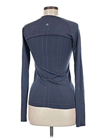Lululemon Athletica Long Sleeve T-Shirt (view 2)