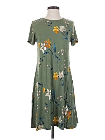 Old Navy Casual Dress (view 1)