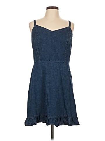 Old Navy Casual Dress (view 1)