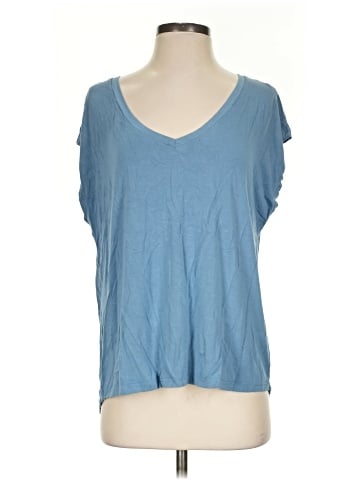 C'est Moi Sleeveless T-Shirt (view 1)