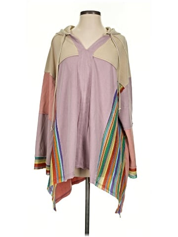 Easel Poncho (view 1)
