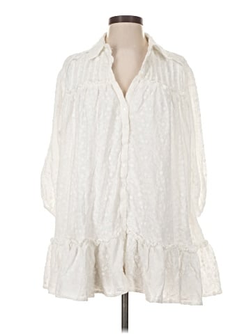 Line & Dot 3/4 Sleeve Blouse (view 1)
