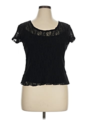 Zoey & Beth Short Sleeve Top (view 1)