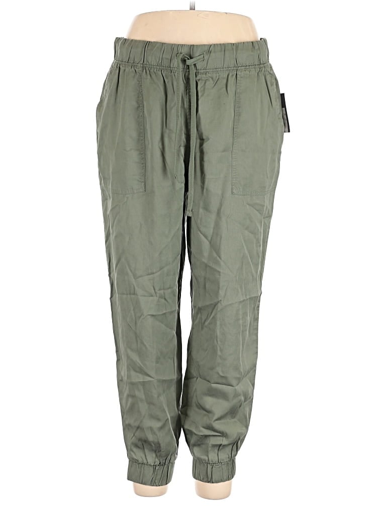 Click to view more detailed imagery on our partner's website Pre-owned Universal Thread Cargo Pants In Green