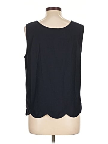 Kenar Sleeveless Top (view 2)