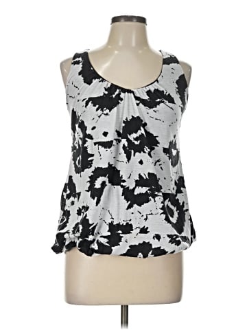 Pretty Good Sleeveless Blouse (view 1)