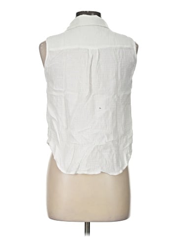 Lulus Sleeveless Button-Down Shirt (view 2)
