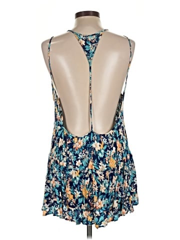 Nine Bird Sleeveless Blouse (view 2)