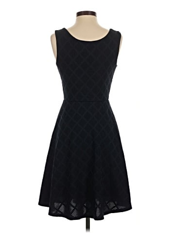Le Lis Casual Dress (view 2)