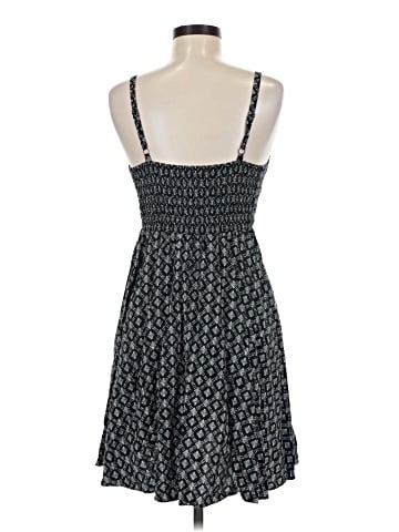 Old Navy Casual Dress (view 2)