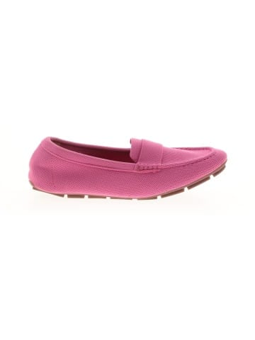 Unbranded Flats (view 1)