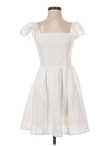 Old Navy Casual Dress (view 1)