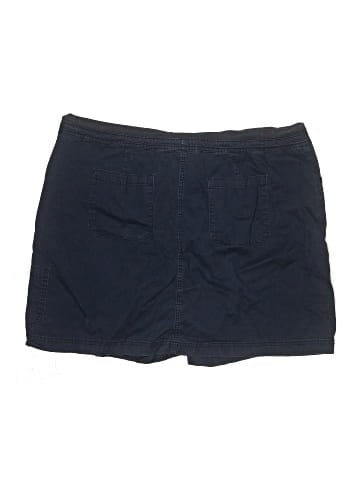 Karen Scott Skort (view 2)