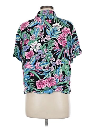 Wild Fable Short Sleeve Blouse (view 2)