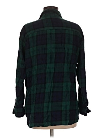 Old Navy - Maternity Long Sleeve Button-Down Shirt (view 2)