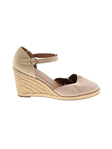 Susina Wedges (view 1)