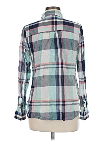 Old Navy Long Sleeve Button-Down Shirt (view 2)