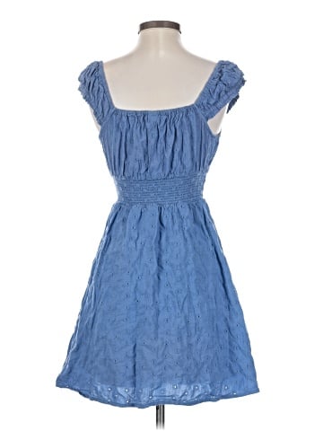 Old Navy Casual Dress (view 2)