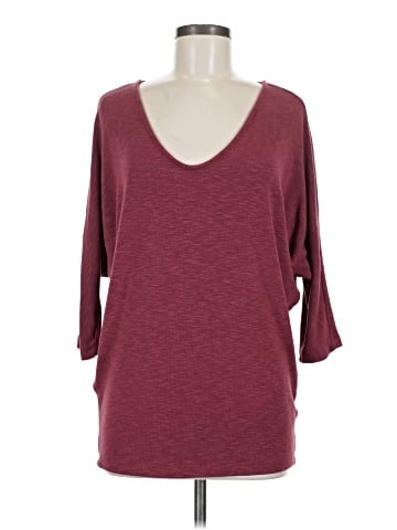 Laila Jayde Pullover Sweater (view 1)