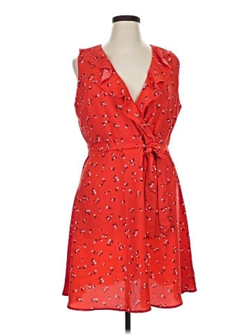 Ann Taylor LOFT Outlet Cocktail Dress (view 1)