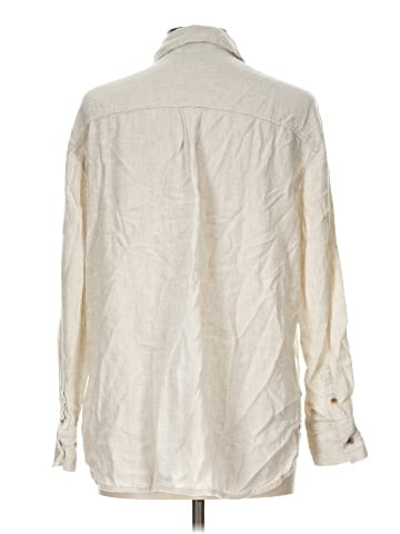 Old Navy Long Sleeve Button-Down Shirt (view 2)