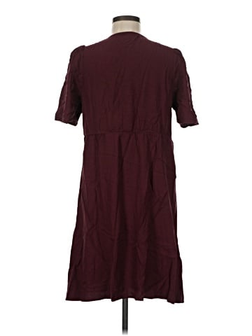 Old Navy Casual Dress (view 2)