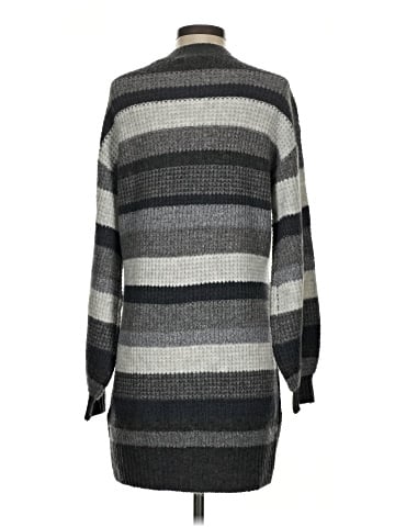 American Eagle Outfitters Pullover Sweater (view 2)
