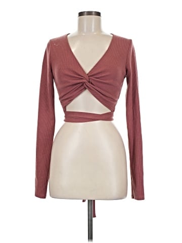 Urban Outfitters Long Sleeve T-Shirt (view 1)