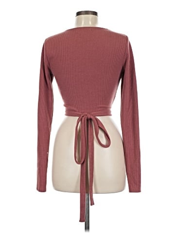 Urban Outfitters Long Sleeve T-Shirt (view 2)