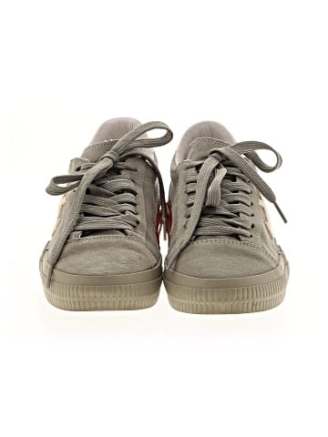OFF-WHITE Sneakers (view 2)