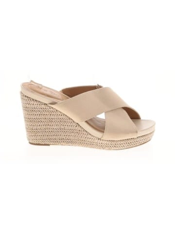 Me Too Wedges (view 1)