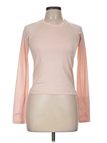 Lululemon Athletica Long Sleeve T-Shirt (view 1)
